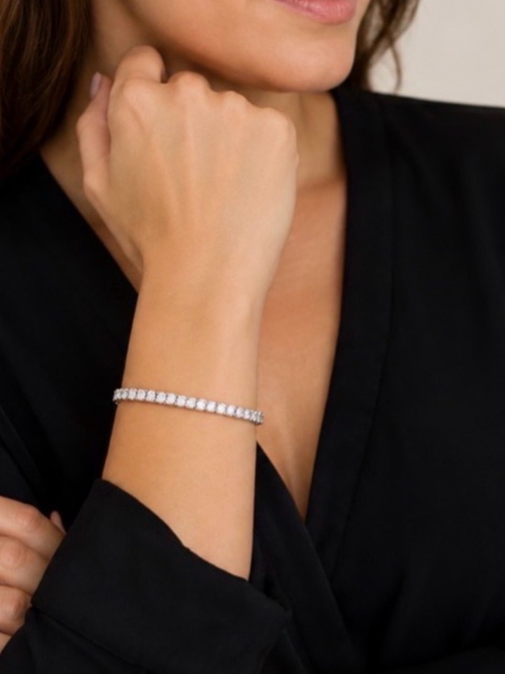 Elegant Silver Bracelet with Clear Stones Tennis bracelet Stretch.